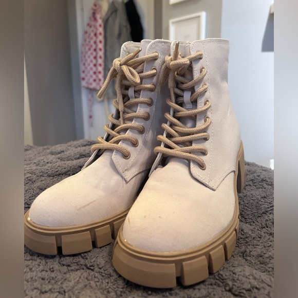 Cream Cargo Boots - Picture 5 of 9